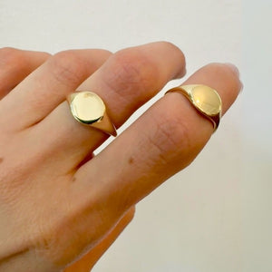 
                  
                    Load image into Gallery viewer, Marlowe Signet Ring | Ready To Ship
                  
                