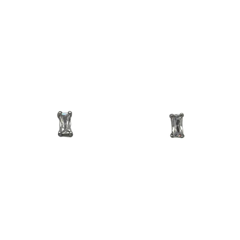 Solid sterling silver studs with crystals. Available in silver and 14 kt yellow gold vermeil.&nbsp;