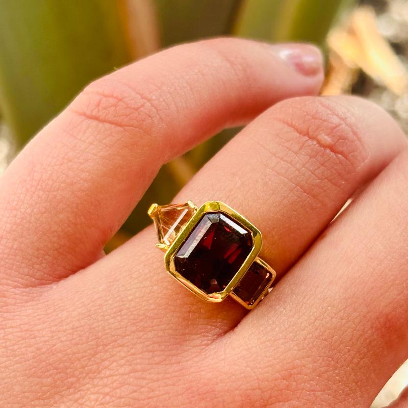 
                  
                    Load image into Gallery viewer, Inspired by the queen of country, our Dolly ring is truly one of a kind. With approx. 5 carats of gemstones and cast in 18 kt gold, our Dolly ring is as an absolute showstopper
                  
                