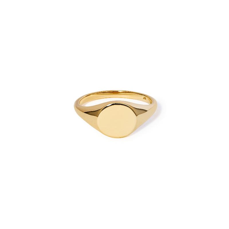 Made of solid 14 kt gold, our classic style signet ring never goes out of style. Wear it with a blank face or choose a script letter to add your own a personal touch. Either way, you can't go wrong.&nbsp;